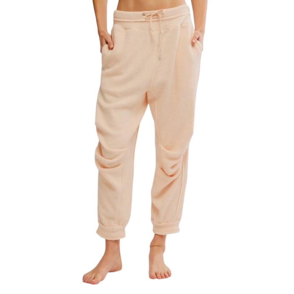 Free People Day Off Women's Fleece Jogger in Tender Peach, Size L